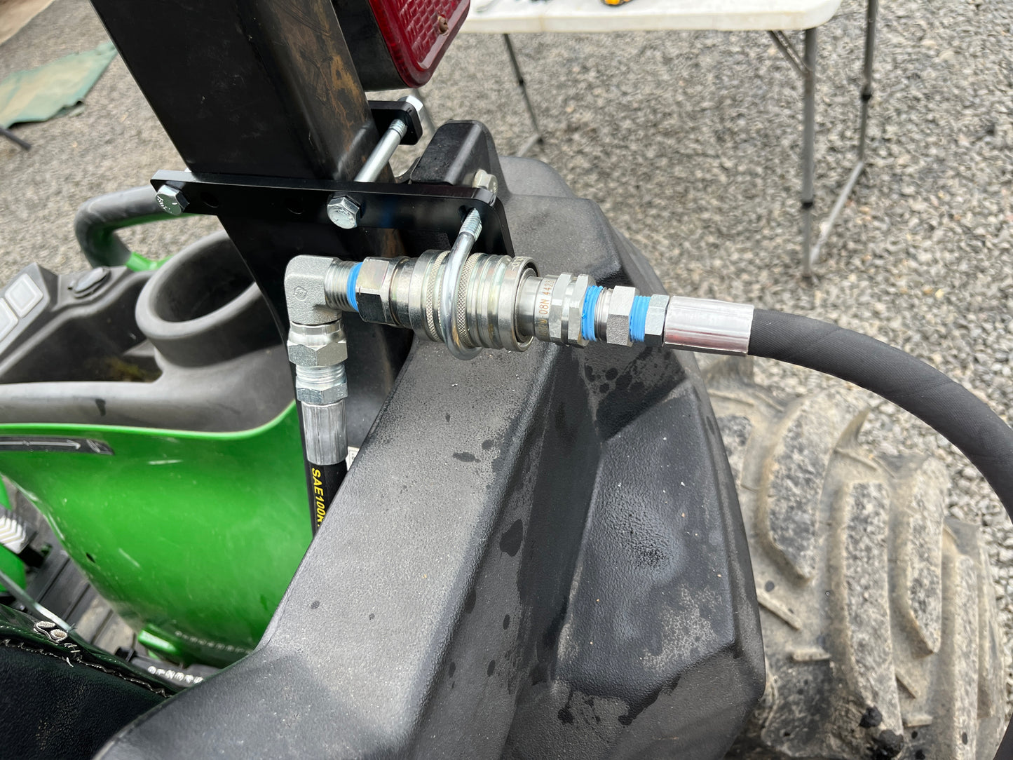Constant-Flow Port Kit (For Backhoe /Log Splitter, etc) - With Tank Hose for 3-hose Backhoe